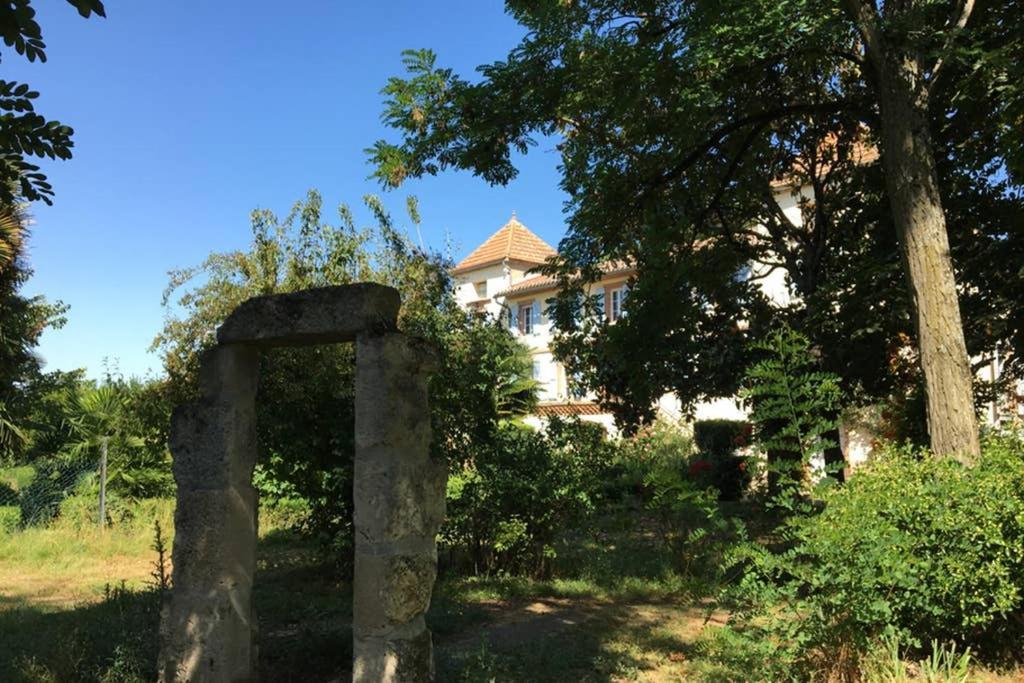 Domaine De Menerque - Petit Chateau Avec Piscine Lisle-sur-Tarn Buitenkant foto